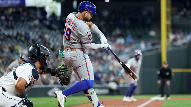 SEATTLE, WASHINGTON - JUNE 03: Bo Bichette #19 of the New York Mets hits a two-run RBI single during the fourth inning Mariners at T-Mobile Park on June 03, 2026 in Seattle, Washington.
