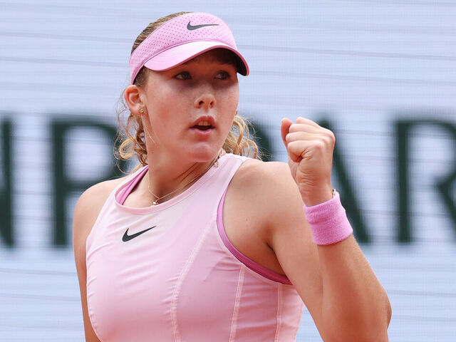 Andreeva beats Kostyuk to reach French Open final