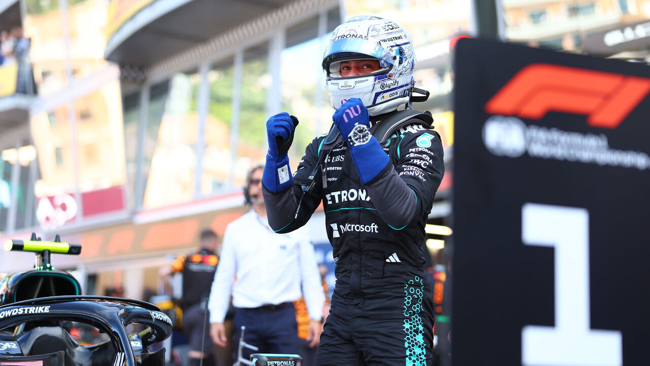 MONTE-CARLO, MONACO - JUNE 06: Pole position qualifier Andrea Kimi Antonelli of Italy and Mercedes AMG Petronas F1 Team celebrates on arrival in parc ferme during qualifying ahead of the F1 Grand Prix of Monaco at Circuit de Monaco on June 06, 2026 in Monte-Carlo, Monaco.