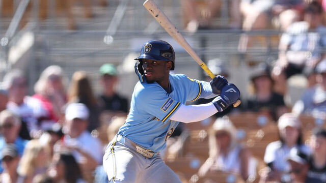 Report: Brewers, prospect Luis Lara agree to 7-year, $31M e…