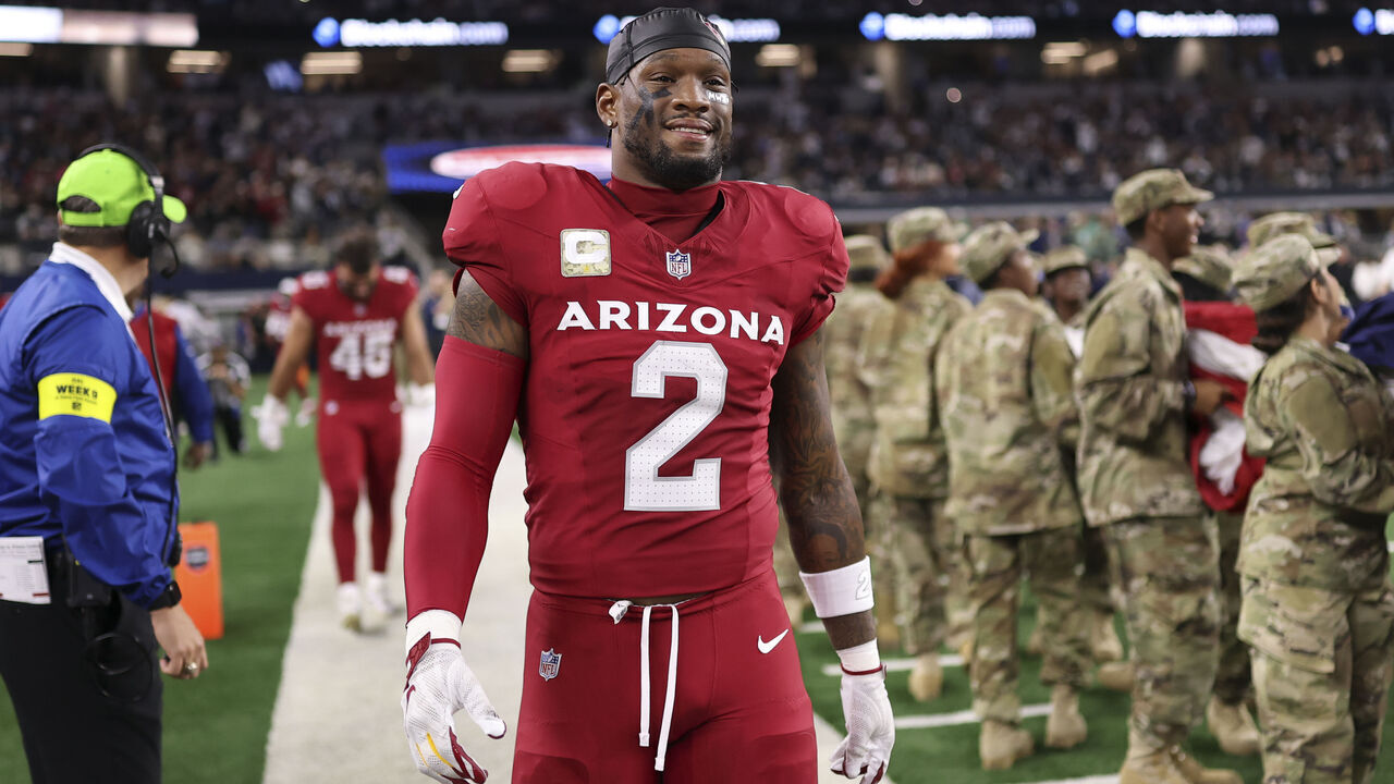 ARLINGTON, TEXAS - NOVEMBER 3: Mack Wilson #2 of the Arizona Cardinals looks on prior to an NFL football game against the Dallas Cowboys at AT&T Stadium on November 3, 2025 in Arlington,Texas.