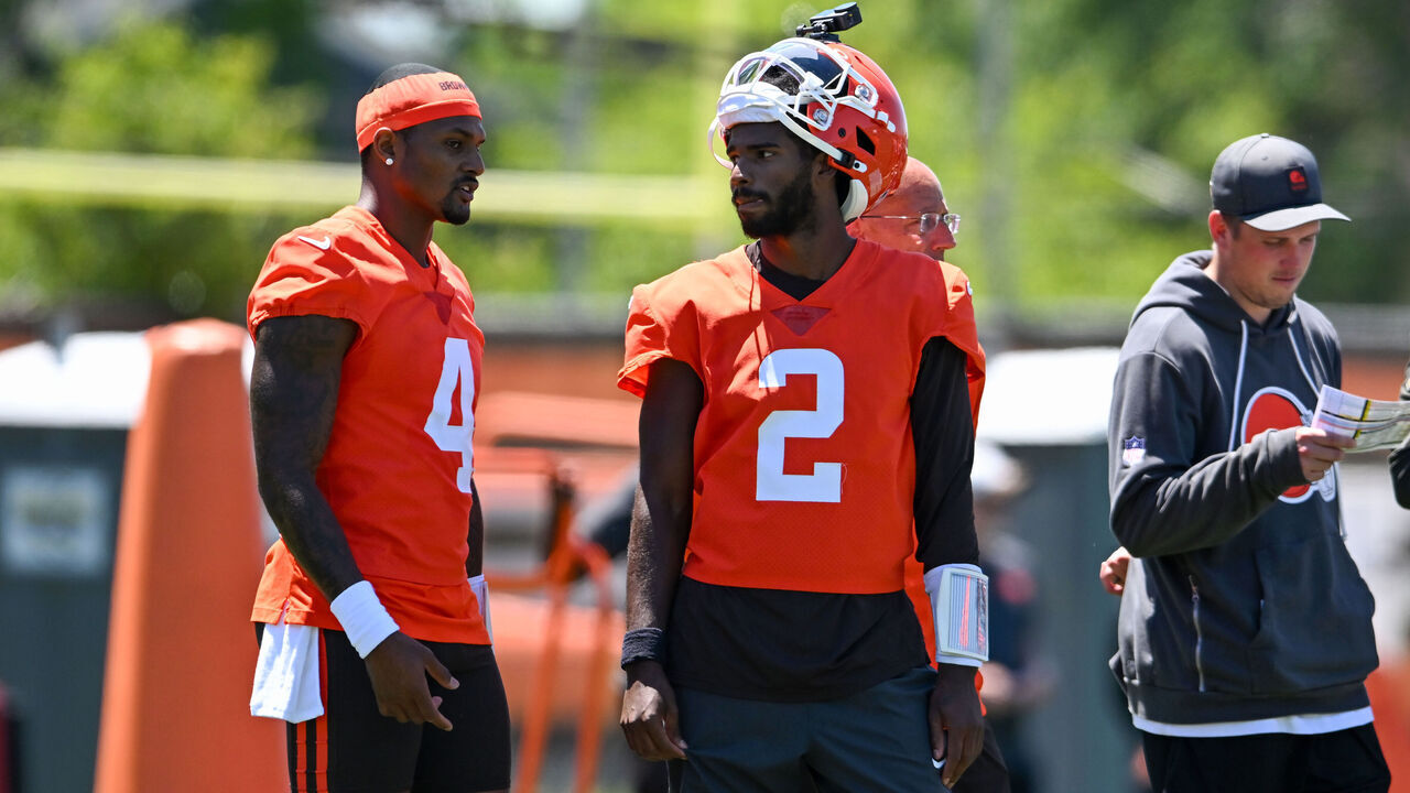 BEREA, OHIO - JUNE 03: Deshaun Watson #4 of the Cleveland Browns talks with Shedeur Sanders #2 during the Cleveland Browns OTA Offseason Workouts at CrossCountry Mortgage Campus on June 03, 2026 in Berea, Ohio.