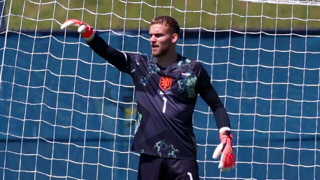 NEW YORK, NEW YORK - JUNE 8: Bart Verbruggen #1 of the Netherlands during the international friendly match against Uzbekistan at Icahn Stadium on June 8, 2026 in New York, New York.