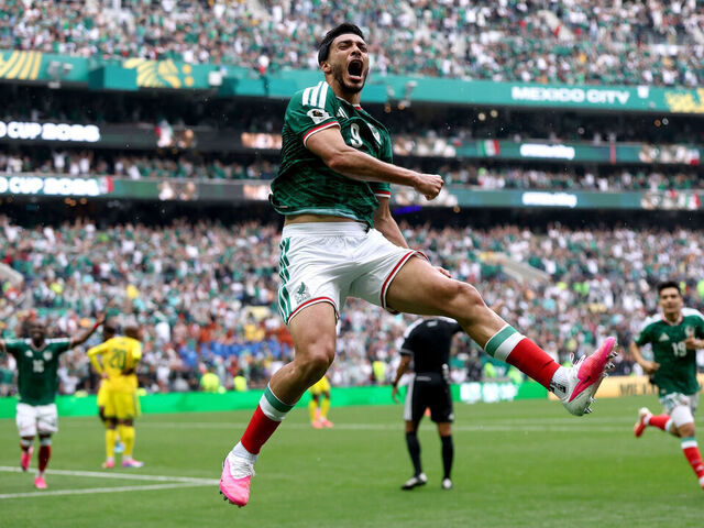 Mexico outclasses South Africa as 3 sent off in World Cup o…