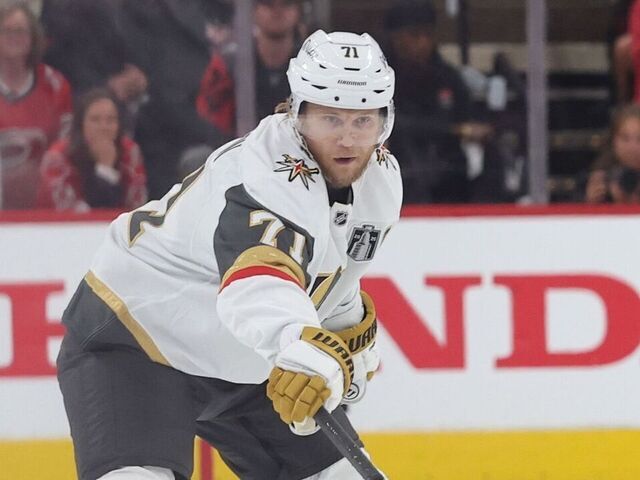 Golden Knights' Karlsson exits with arm injury after hit fr…