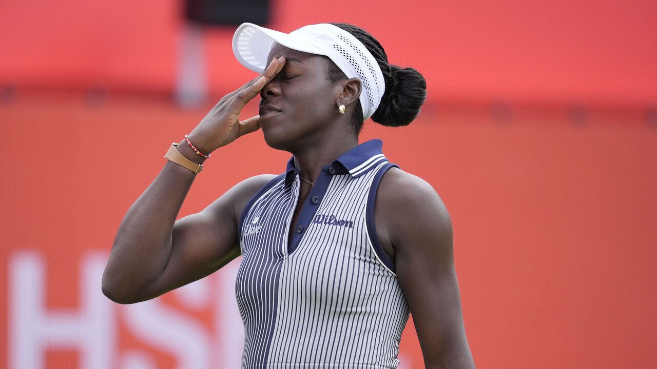 Victoria Mboko of Canada in action during her Round of 16 singles match at The HSBC Championships 2026 Women's tennis tournament at The Queen's Club in London, England, on June 10, 2026.