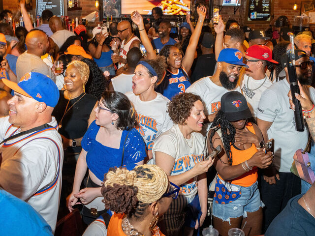New Yorkers flood streets to celebrate Knicks' title win