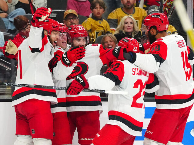 Hurricanes win Stanley Cup with Game 6 shutout of Golden Kn…