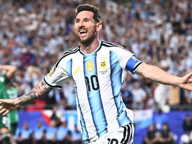 Messi records hat-trick to tie all-time World Cup scoring | theScore