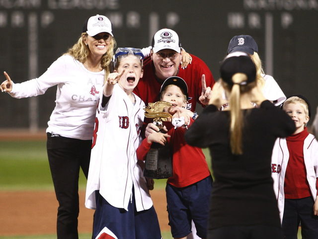 Curt Schilling's son leaves fake grenade in bag at Logan Airport - The  Boston Globe