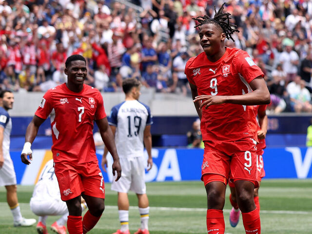 Switzerland beats Bosnia to jump to 1st place in Group B