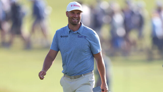 SOUTHAMPTON, NEW YORK - JUNE 18: Wyndham Clark of the United States walks to the 18th green during the first round of the 126th U.S. OPEN at Shinnecock Hills Golf Club on June 18, 2026 in Southampton, New York.