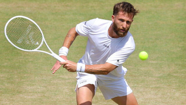 LONDON, ENGLAND - JUNE 18: Corentin Moutet (FRA) against Alejandro Davidovich Fokina (ESP) during the Mens Singles Round of 16 match on Day Eleven of the HSBC Championships at The Queen's Club on June 18, 2026 in London, England.