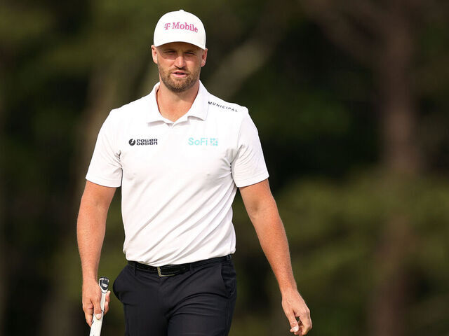 Clark breaks 36-hole Shinnecock scoring record