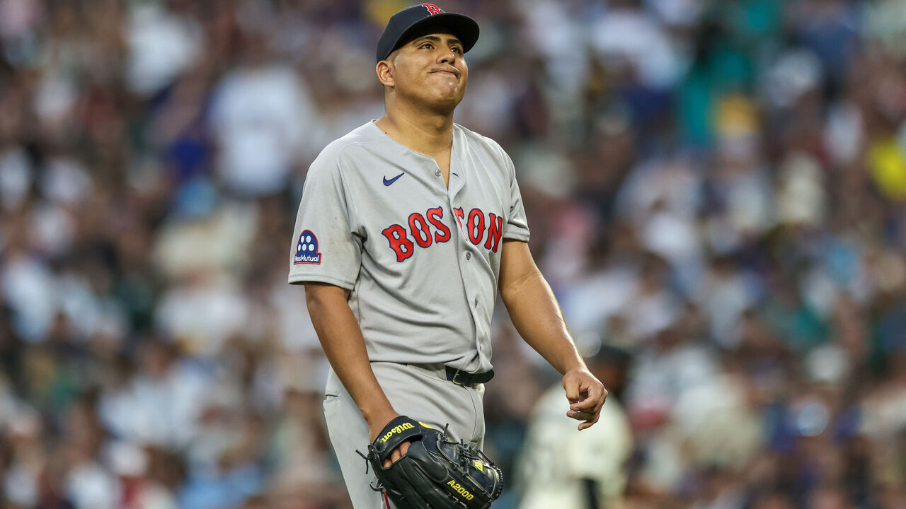 SEATTLE, WASHINGTON - JUNE 19: Ranger Suarez #55 of the Boston Red Sox reacts after being pulled from the game during the seventh inning against the Seattle Mariners at T-Mobile Park on June 19, 2026 in Seattle, Washington.