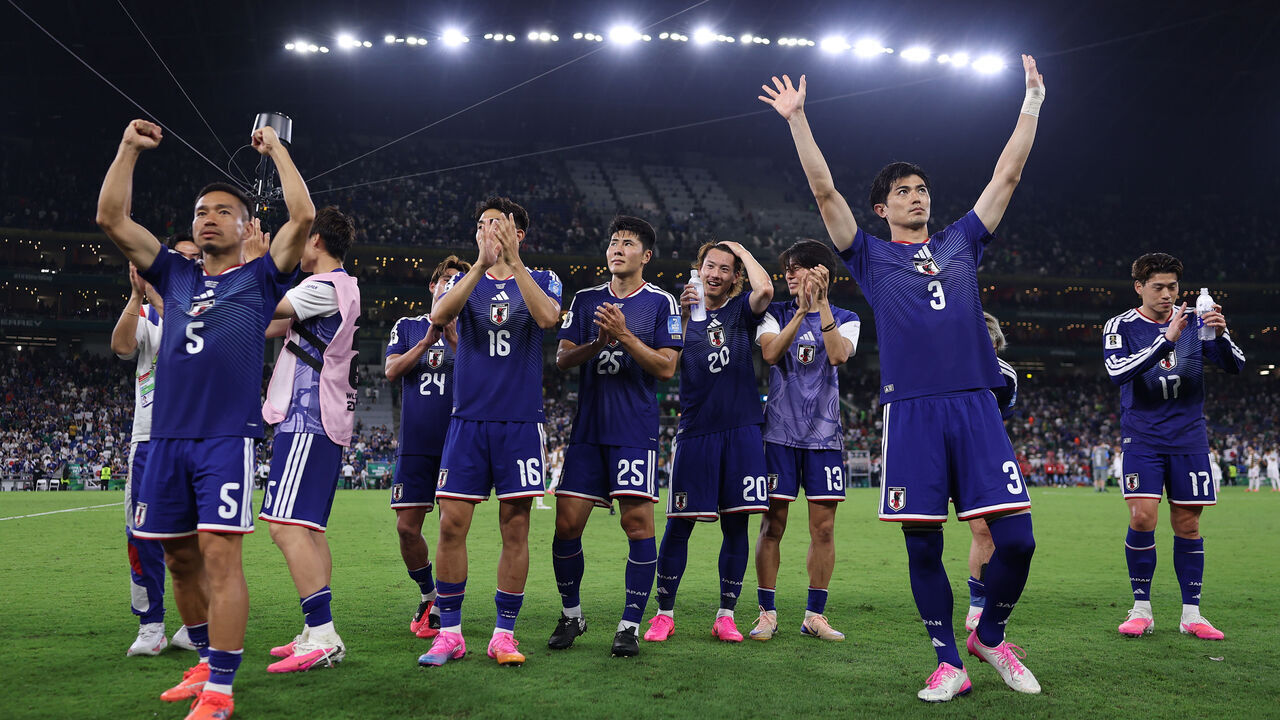 MONTERREY, MEXICO - JUNE 20: Japan players applaud fans after the 4-0 win during the FIFA World Cup 2026 Group F match between Tunisia and Japan at Monterrey Stadium on June 20, 2026 in Monterrey, Mexico.