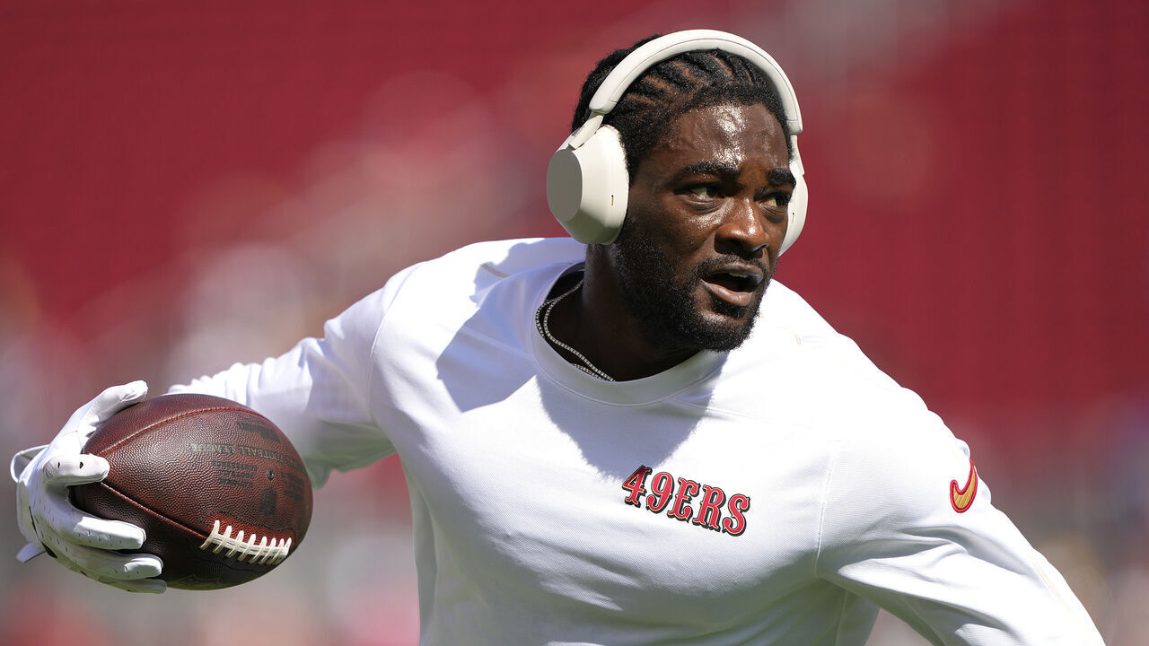 SANTA CLARA, CALIFORNIA - SEPTEMBER 29: Brandon Aiyuk #11 of the San Francisco 49ers warms up before the game against the New England Patriots at Levi's Stadium on September 29, 2024 in Santa Clara, California.