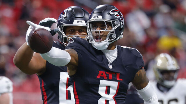 ATLANTA, GEORGIA - JANUARY 4: Kyle Pitts Sr. #8 of the Atlanta Falcons reacts after a reception during the first quarter against the New Orleans Saints at Mercedes-Benz Stadium on January 4, 2026 in Atlanta, United States.