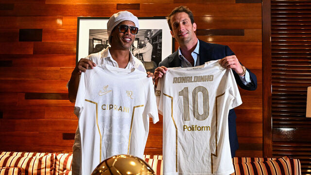 Brazilian football legend Ronaldinho poses with Ravenna FC president Ignazio Cipriani during an event marking his presentation as ambassador and strategic partner of the Italian club in Miami, Florida, on June 23, 2026.