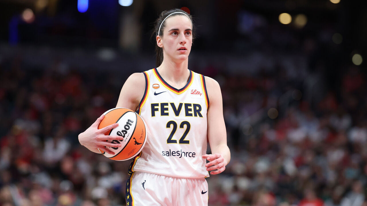 INDIANAPOLIS, INDIANA - JUNE 24: Caitlin Clark #22 of the Indiana Fever during the game against the Phoenix Mercury at Gainbridge Fieldhouse on June 24, 2026 in Indianapolis, Indiana. OTE TO USER: User expressly acknowledges and agrees that, by downloading and or using this photograph, User is consenting to the terms and conditions of the Getty Images License