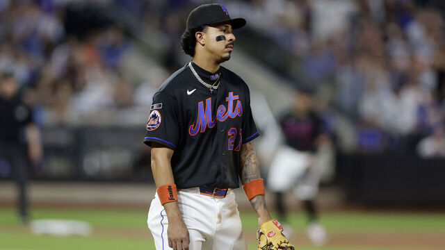 NEW YORK, NEW YORK - JUNE 24: Mark Vientos #27 of the New York Mets reacts after a ninth inning error against the Chicago Cubs at Citi Field on June 24, 2026 in New York City.