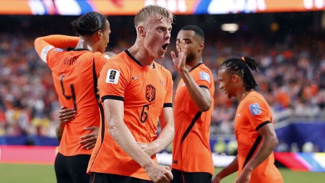 KANSAS - Jan Paul van Hecke of the Netherlands celebrates the 3-1 during the 2026 FIFA World Cup Group F match between Tunisia and the Netherlands at Kansas City Stadium on June 25, 2026, in Kansas, United States. ROBIN VAN LONKHUIJSEN / ANP