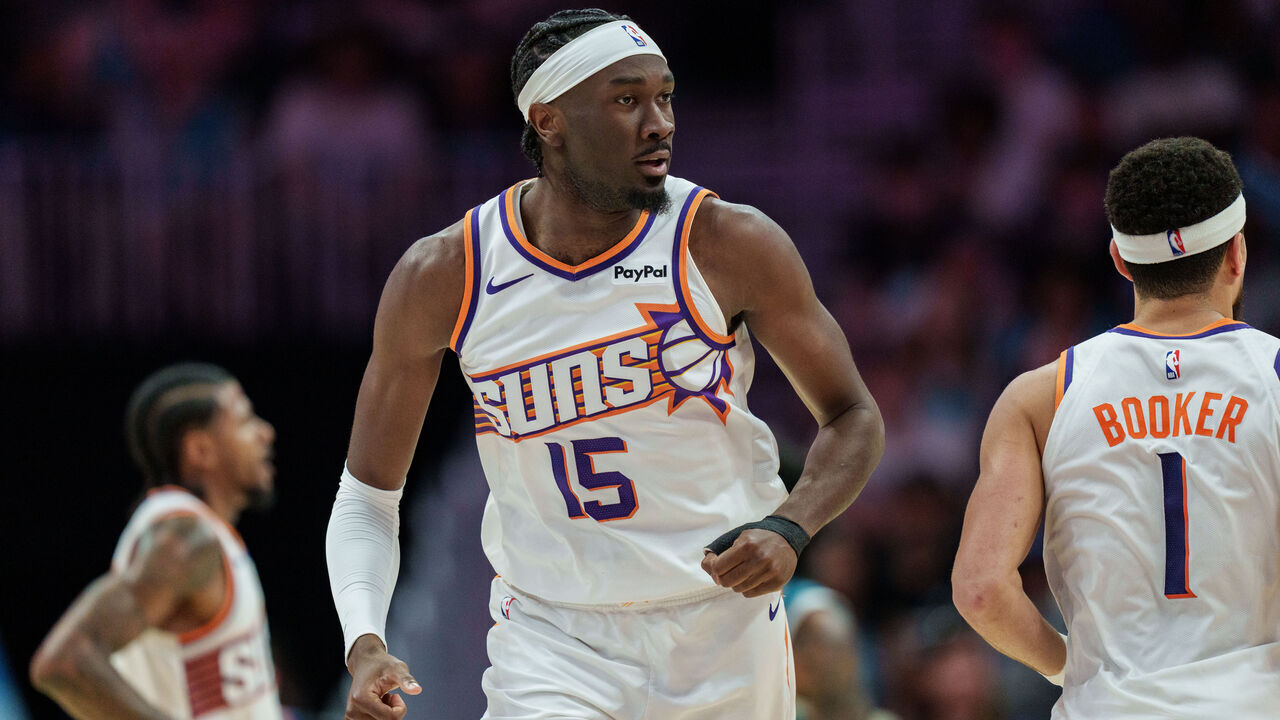 CHARLOTTE, NORTH CAROLINA - APRIL 02: Mark Williams #15 of the Phoenix Suns looks on against the Charlotte Hornets during their game at Spectrum Center on April 02, 2026 in Charlotte, North Carolina.