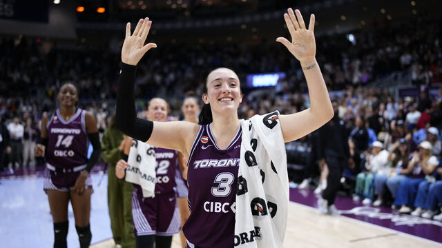 TORONTO, CANADA. - JUNE 25: Marina Mabrey #3 of the Toronto Tempo celebrates after tying the all-time WNBA scoring record of 53 points in a game against the Los Angeles Sparks on June 25, 2026 at Coca-Cola Coliseum in Toronto, Canada. Mandatory Copyright Notice: Copyright 2026 NBAE