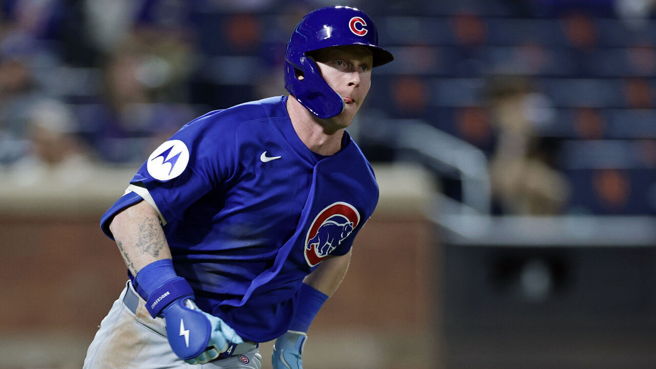 NEW YORK, NEW YORK - JUNE 25: Pete Crow-Armstrong #4 of the Chicago Cubs runs after hitting a run-scoring double during the tenth inning against the New York Mets at Citi Field on June 25, 2026 in New York City.