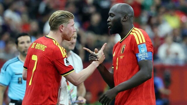 Belgium's Kevin De Bruyne and Belgium's Romelu Lukaku pictured during a soccer game between Belgian national team Red Devils and New Zealand, on Friday 26 June 2026, at the BC Place Vancouver stadium in Vancouver, Canada, the third game in the group stage of the FIFA World Cup 2026. The Diables Rouges - Rode Duivels were drawn into Group G.BELGA PHOTO BRUNO FAHY