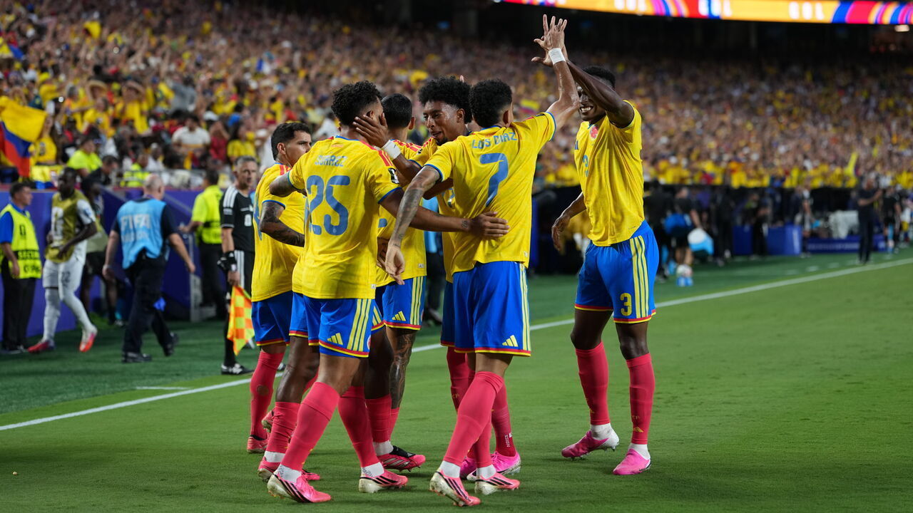 KANSAS CITY, UNITED STATES - JULY 3: Players of Colombia celebrate after Jhon Arias' goal during the 2026 FIFA World Cup Round of 32 match between Colombia and Ghana at Arrowhead Stadium (Kansas City Stadium) in Kansas City, Missouri, United States on July 3, 2026.