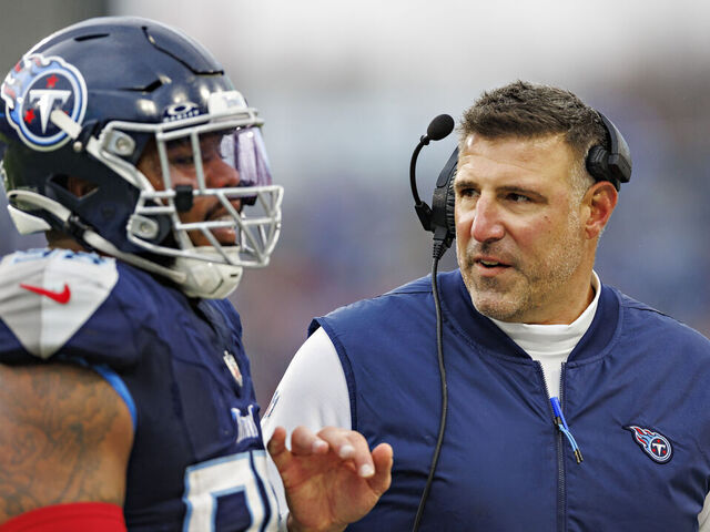 Titans' Simmons 'jealous as hell' Vrabel led Pats to Super