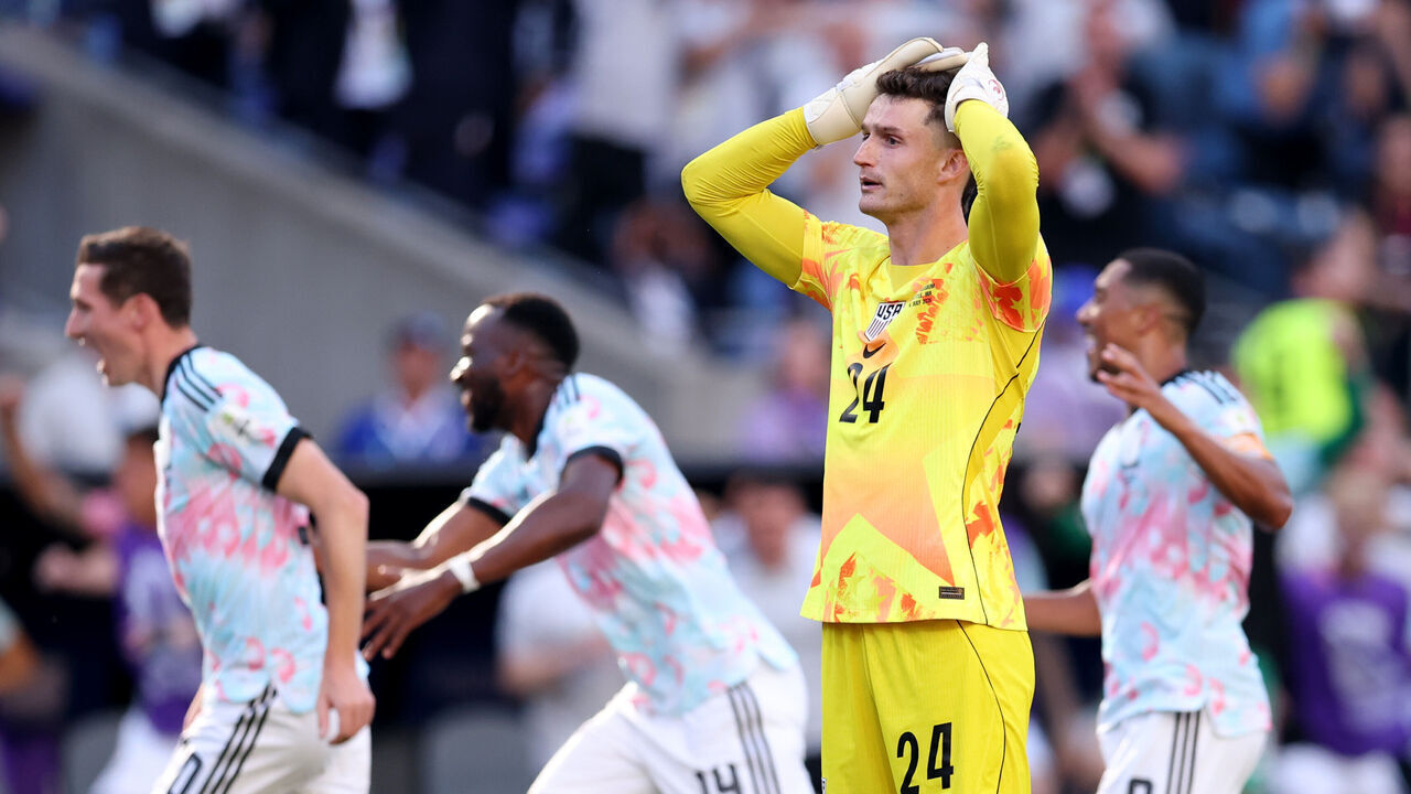 SEATTLE, WASHINGTON - JULY 06: Matt Freese #24 of the United States reacts after Belgium's third goal during the FIFA World Cup 2026 Round of 16 match between USA and Belgium at Seattle Stadium on July 06, 2026 in Seattle, Washington.