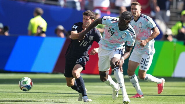 SEATTLE, USA - JULY 6: Pulisic of Usa in action against Amadou Onana of Belgium during the 2026 FIFA World Cup Round of 16 match between USA and Belgium at Lumen Field (Seattle Stadium) in Seattle, Washington, United States on July 6, 2026.
