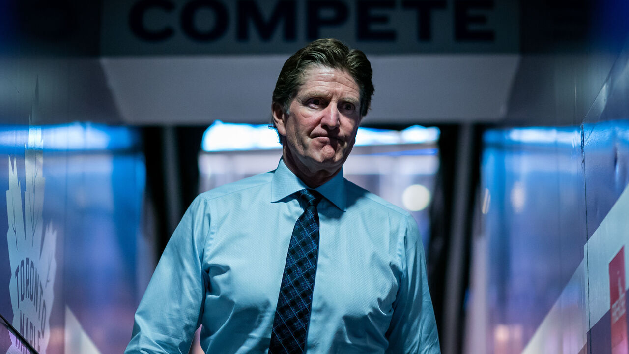 TORONTO, ON - NOVEMBER 5: Toronto Maple Leafs head coach Mike Babcock returns to the locker room before playing the Los Angeles Kings at the Scotiabank Arena on November 5, 2019 in Toronto, Ontario, Canada.