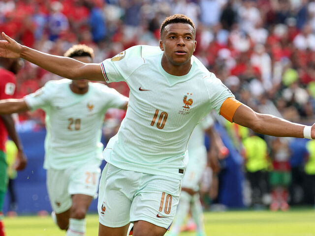 Mbappe scores a beauty after missed penalty vs.