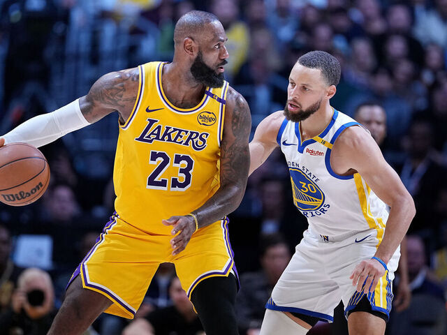 Curry: Teaming up with LeBron would be 'unique story in