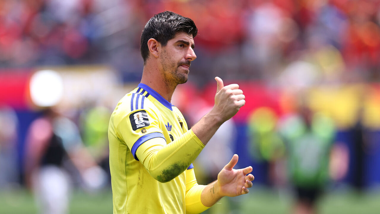 INGLEWOOD, CALIFORNIA - JULY 10: Thibaut Courtois of Belgium applauds the fans at full time during the FIFA World Cup 2026 Quarter Final match between Spain and Belgium at Los Angeles Stadium on July 10, 2026 in Inglewood, United States.
