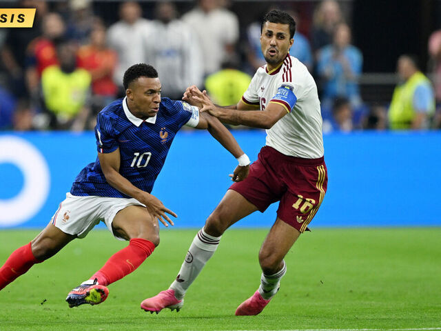 World Cup semifinal live: Spain leads France after early