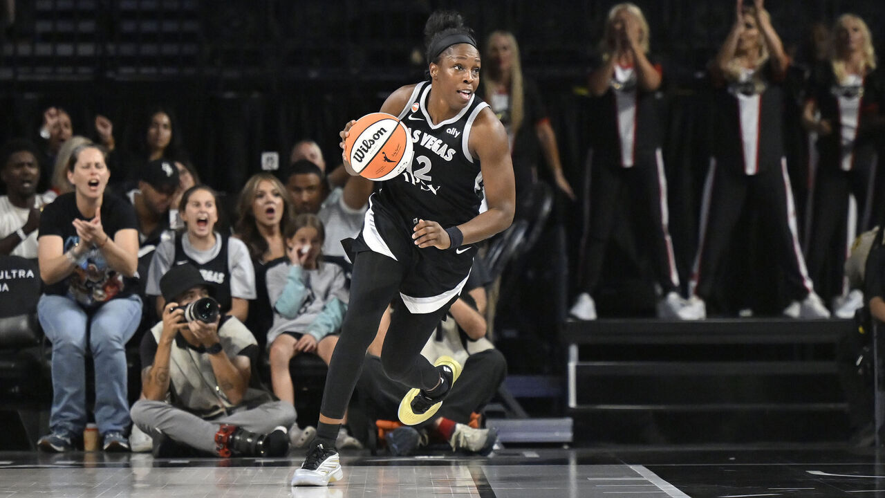 LAS VEGAS, NV - JUNE 23: Chelsea Gray #12 of the Las Vegas Aces handles the ball during the game against the New York Liberty on June 23, 2026 at Michelob ULTRA Arena in Las Vegas, Nevada. Mandatory Copyright Notice: Copyright 2026 NBAE