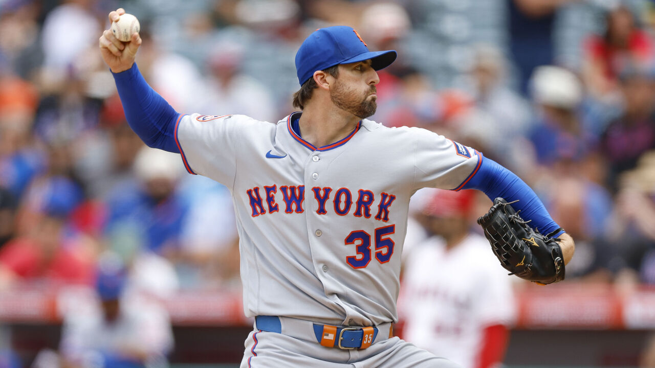 ANAHEIM, CALIFORNIA - MAY 3: Clay Holmes #35 of the New York Mets throws a pitch during a game against the Los Angeles Angels at Angel Stadium of Anaheim on May 3, 2026 in Anaheim, California.