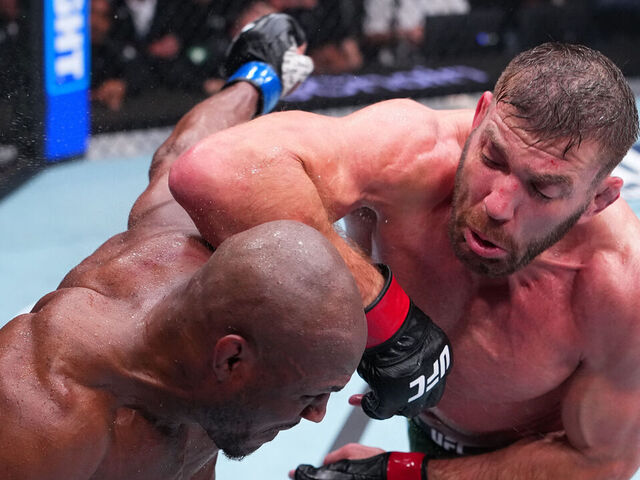 Du Plessis beats Usman in UFC OKC main event