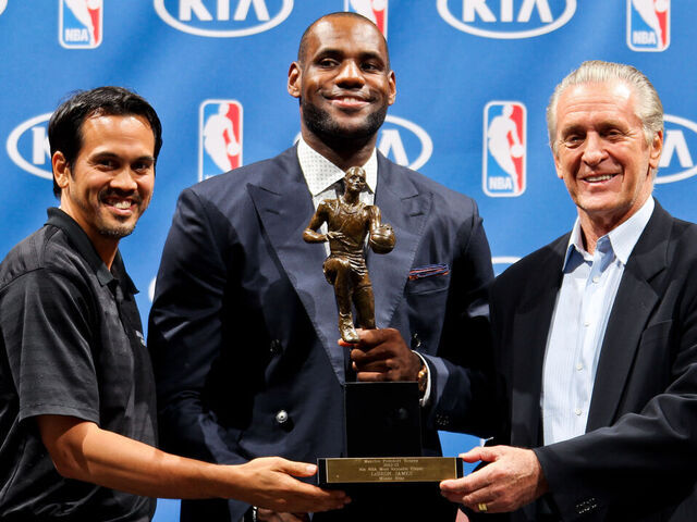Heat mistakenly upload LeBron intro press conference video