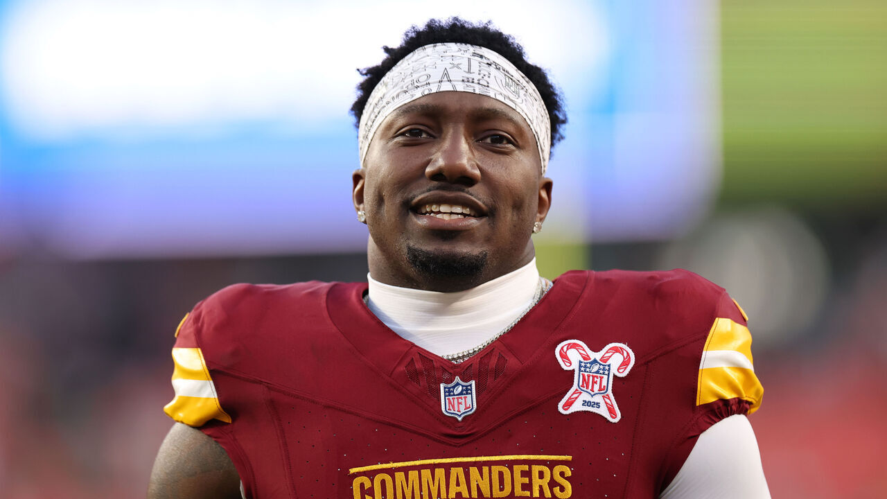 LANDOVER, MARYLAND - DECEMBER 20: Deebo Samuel #1 of the Washington Commanders warms up before the game at Northwest Stadium on December 20, 2025 in Landover, Maryland.