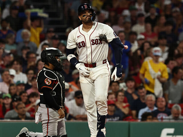 Orioles end Red Sox 15-game win streak