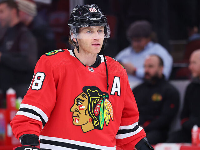 Kane reunites with Blackhawks on 2-year deal