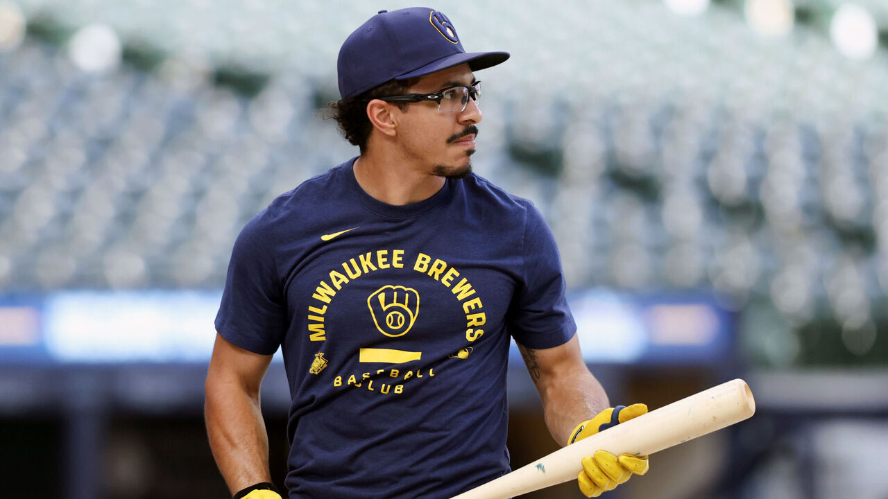 MILWAUKEE, WI - JUNE 29: David Hamilton #6 of the Milwaukee Brewers looks on prior to the game between the Cincinnati Reds and the Milwaukee Brewers at American Family Field on Monday, June 29, 2026 in Milwaukee, Wisconsin.