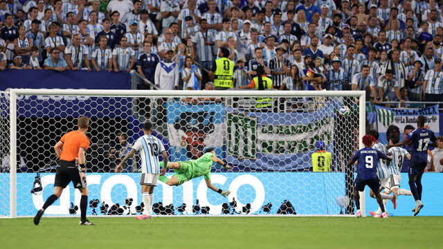 MIAMI GARDENS, FLORIDA - JULY 03: Emiliano Martinez #23 of Argentina concedes a second goal to Sidny Lopes Cabral #13 of Cabo Verde during the FIFA World Cup 2026 Round of 32 match between Argentina and Cabo Verde at Miami Stadium on July 03, 2026 in Miami Gardens, Florida.