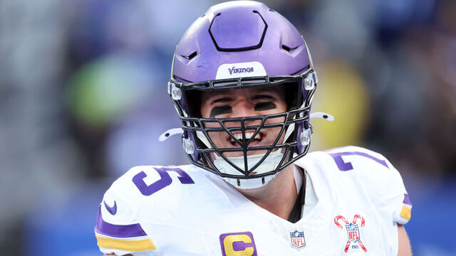 EAST RUTHERFORD, N.J. - DECEMBER 2025: Minnesota Vikings offensive tackle Brian O'Neill (75) warms up before facing the New York Giants at MetLife Stadium in East Rutherford, N.J. on Sunday, December 21, 2025. Minnesota Vikings vs. New York Giants, NFL Week 16.