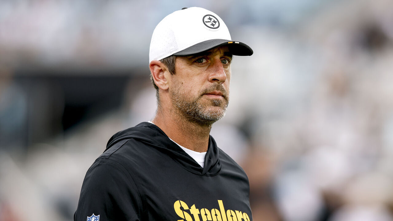 JACKSONVILLE, FL - AUGUST 9: Quarterback Aaron Rogers #8 of the Pittsburgh Steelers on the field prior to the start of the preseason game against the Jacksonville Jaguars at EverBank Stadium on August 9, 2025 in Jacksonville, Florida. The Steelers defeated the Jaguars 31 to 25.